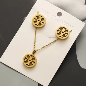 Elegant Gold Stainless Steel Jewelry Set